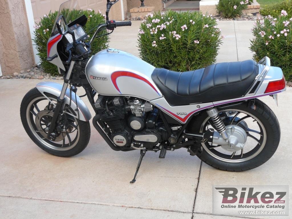 Yamaha XJ 750