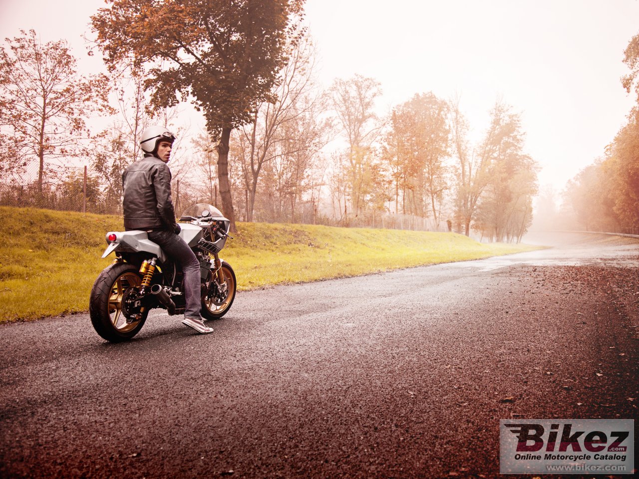 Thumbnail for Yamaha XJR1300 Eau Rouge by Deus 2014
