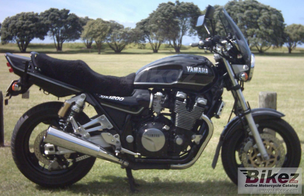 Yamaha XJR 1200