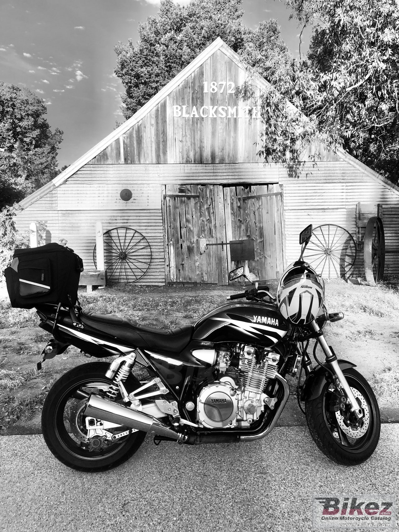 Thumbnail for Yamaha XJR 1300 2002