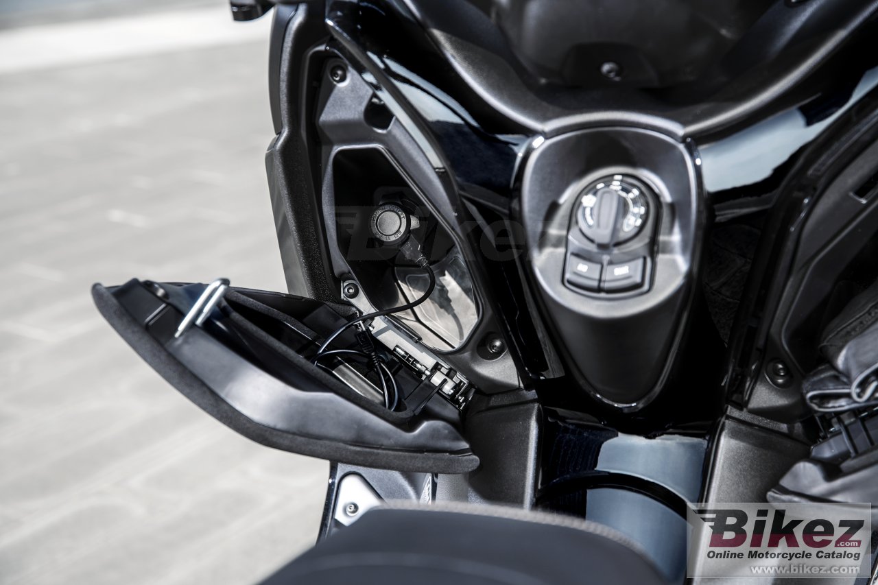 Thumbnail for Yamaha XMax 400 Iron Max 2019