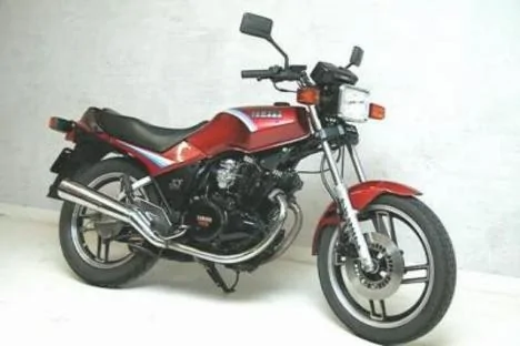 Yamaha XS 400 DOHC
