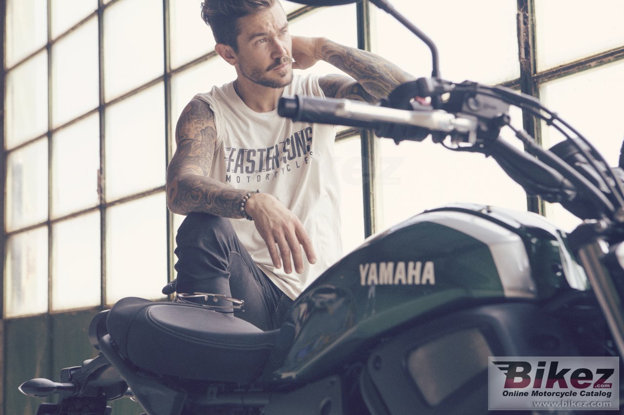 Thumbnail for Yamaha XSR700 2016