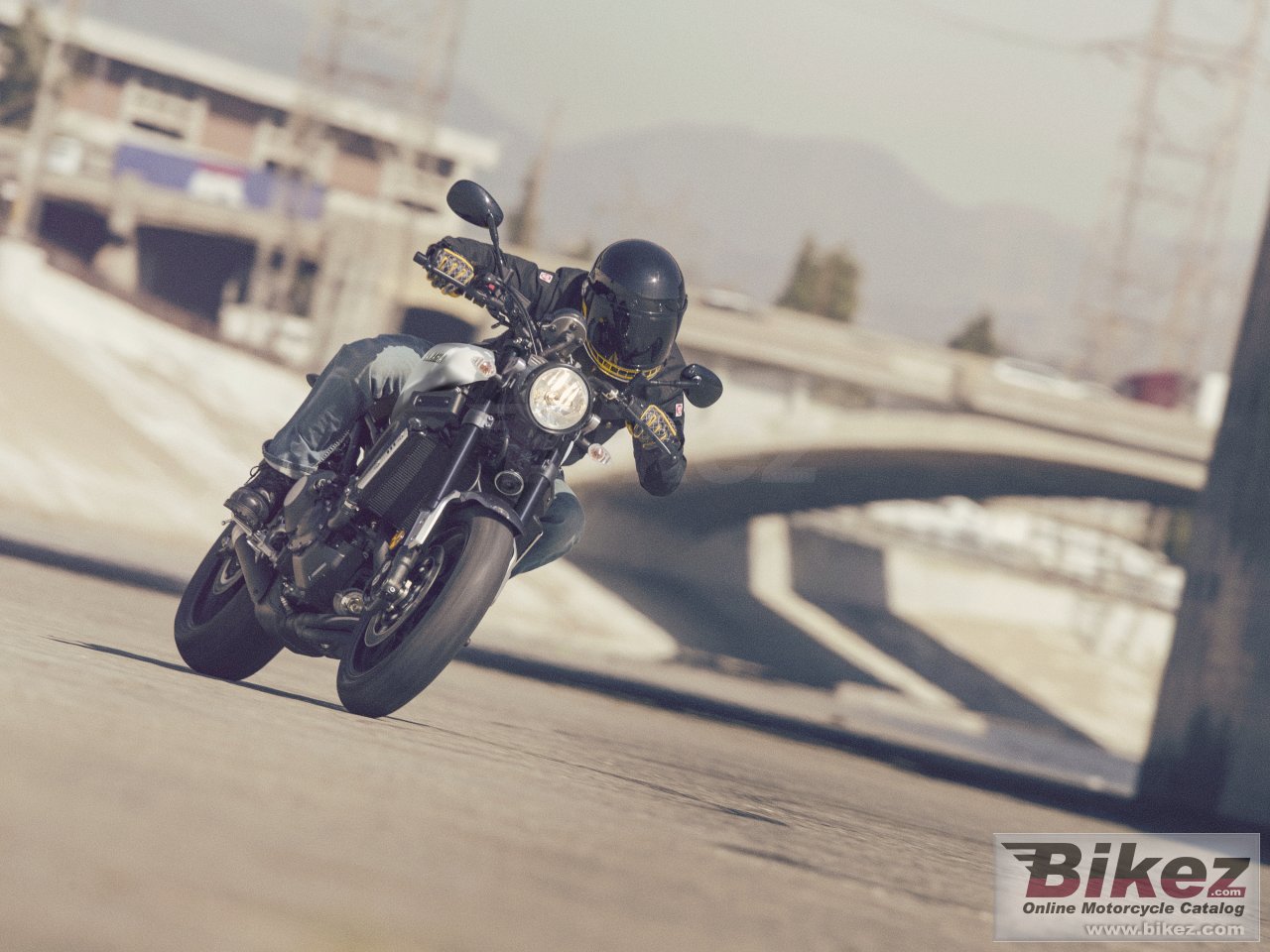 Thumbnail for Yamaha XSR900 2017