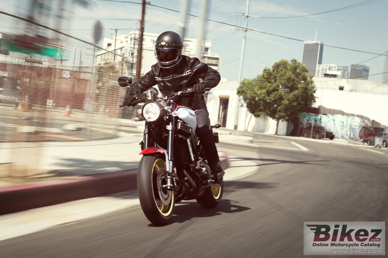 Thumbnail for Yamaha XSR900 2021