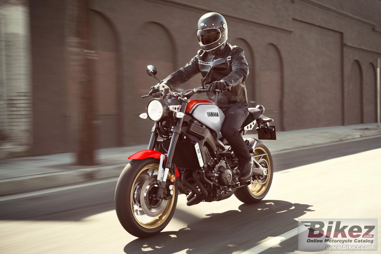 Thumbnail for Yamaha XSR900 2021