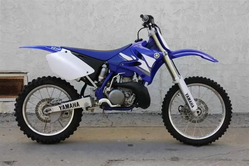 Thumbnail for Yamaha YZ 250 2002